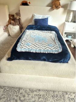 Twin bed