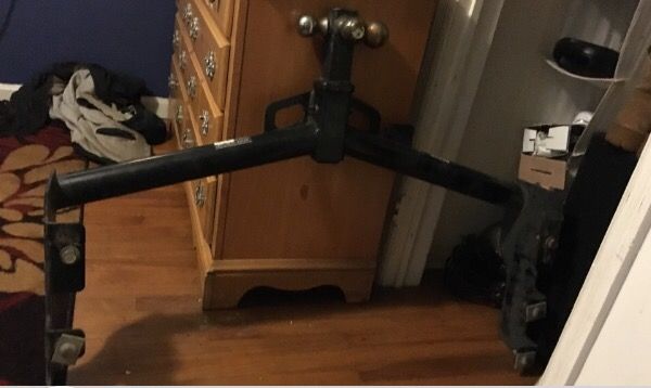 '08 chevy hitch receiver