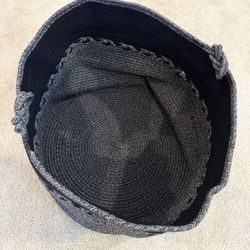 LIKE NEW WOVEN ROPE STORAGE BASKET