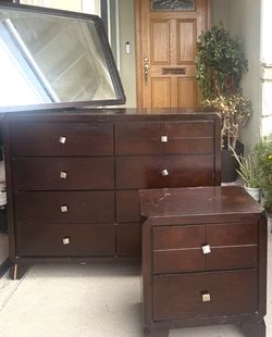 Espresso Bedroom Set w/ Mirror & Nightstand