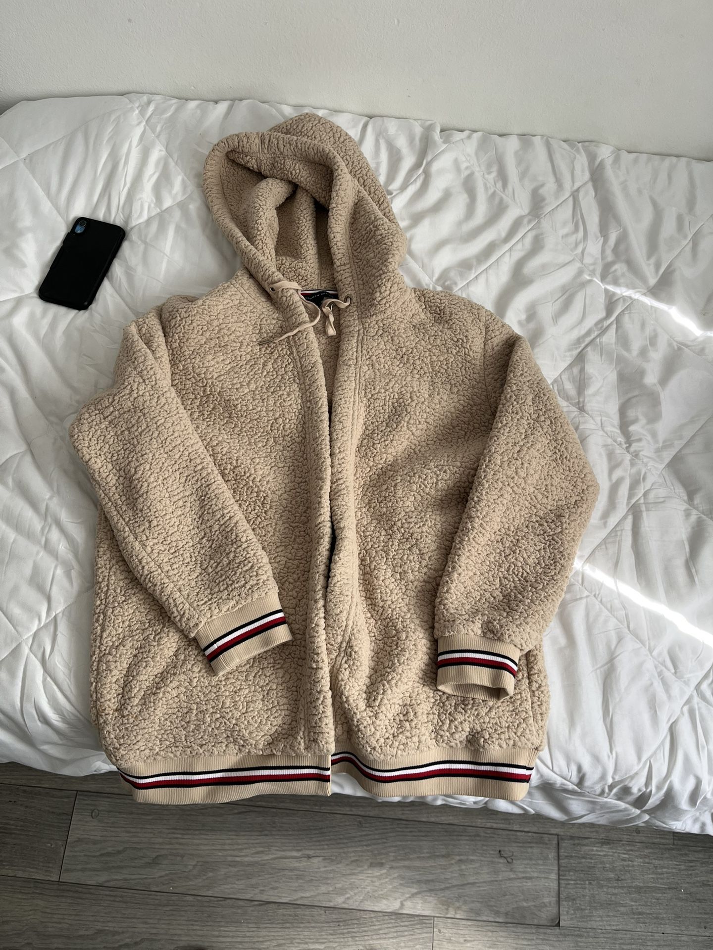 New Fleece Cardigan/ Tommy Hill.