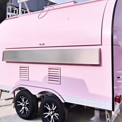 Food Trailer 