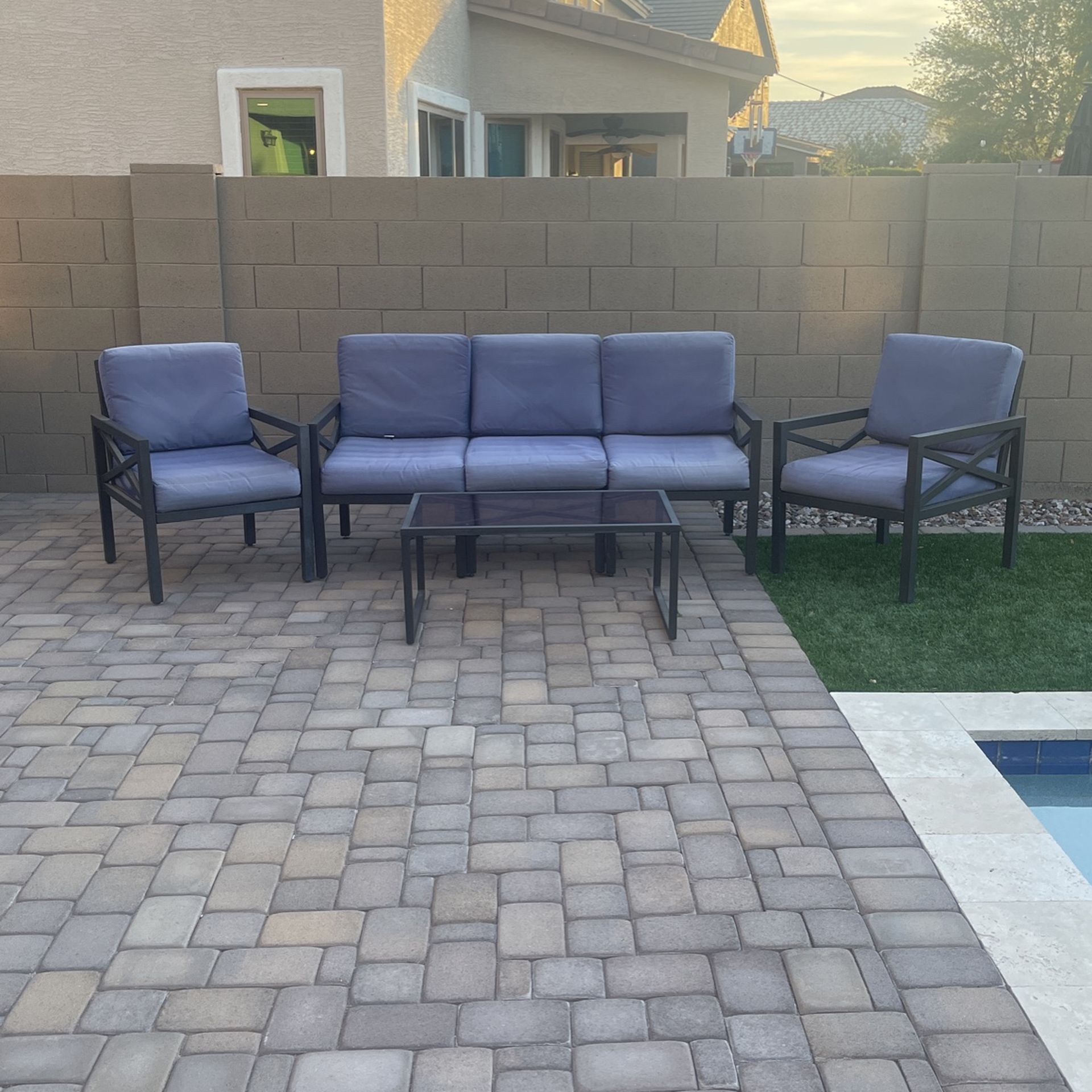 Patio Set for Sale in Gilbert, AZ OfferUp