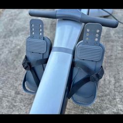 Hydrow Pro/Rower/Rowing/Machine