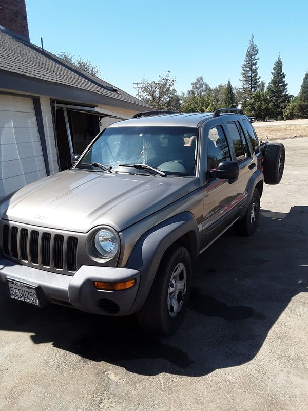 03 Jeep liberty sport 4wd for Sale in Fresno, CA - OfferUp