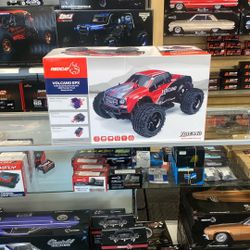 RedCat Volcano EPX RC Truck 1/10 Brushed Electric Monster Truck