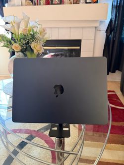 15" Apple MacBook Air M3 (16GB RAM / 256GB SSD)