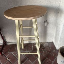 Round Table