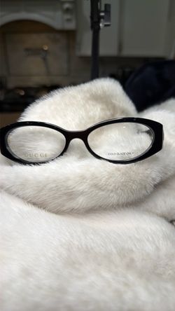 Gucci Black Oval Eyeglass Frames