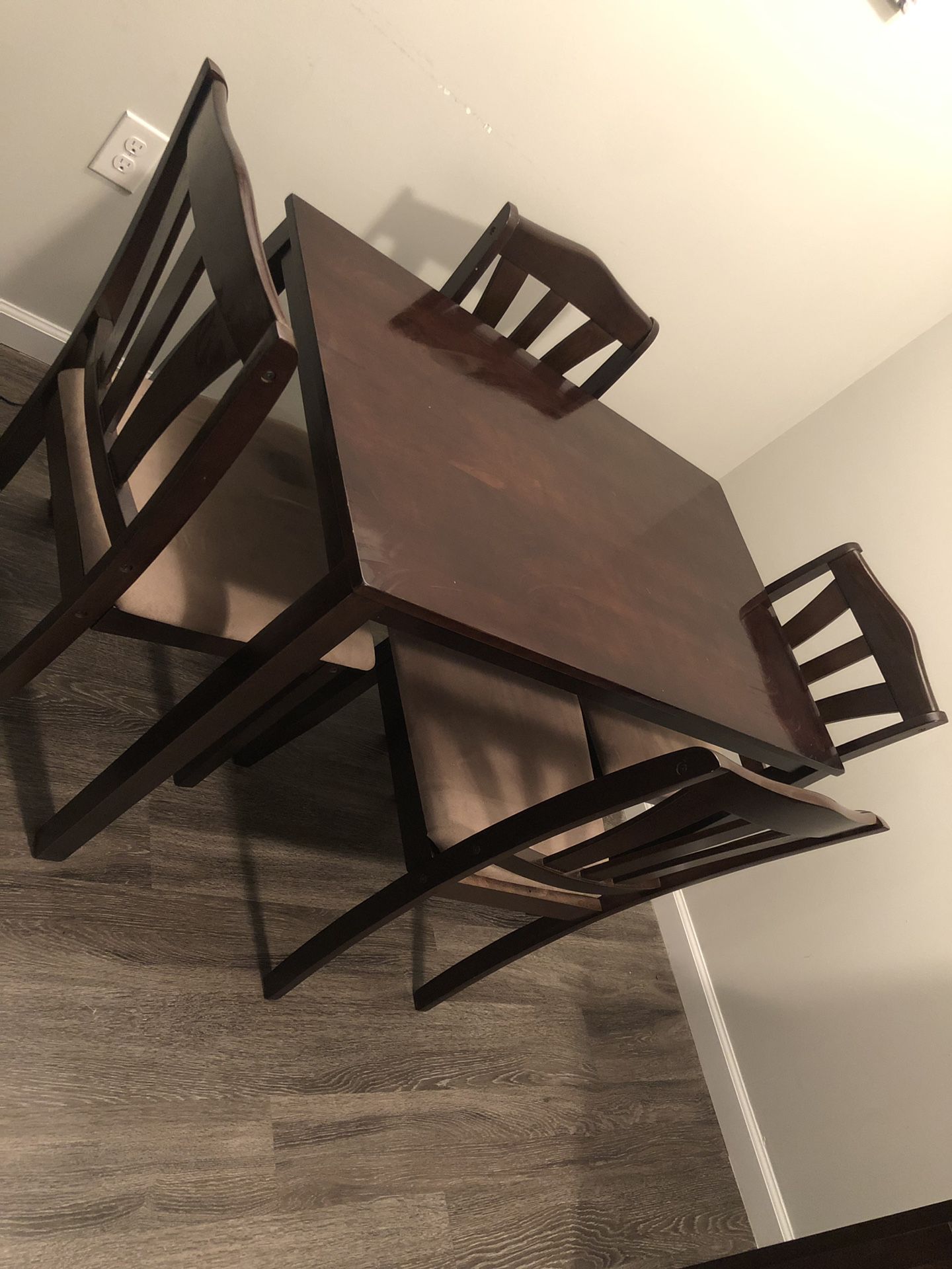 5 Piece Dining Room Table