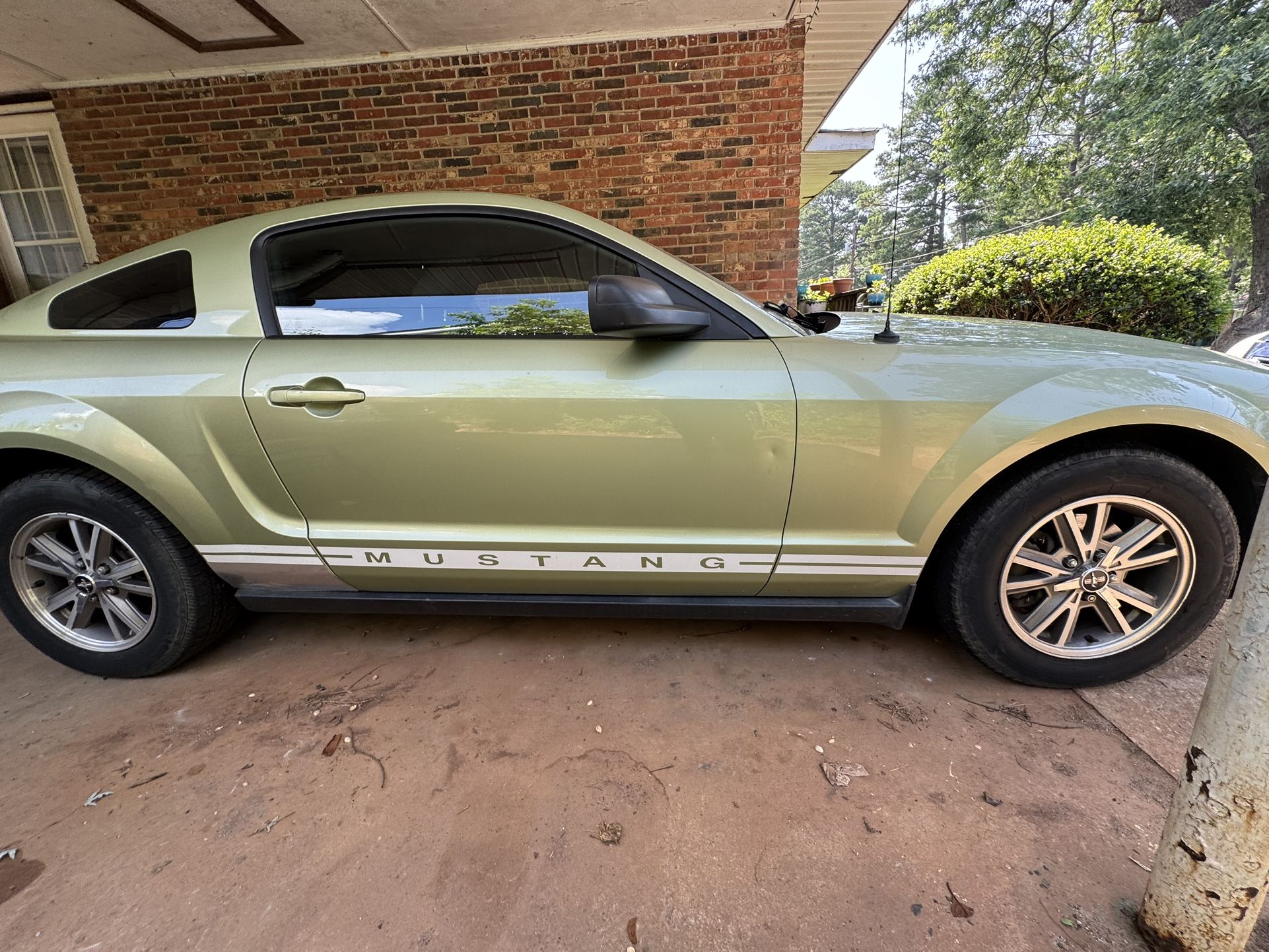 2005 Ford Mustang