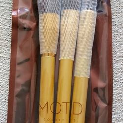 New MOTD Brush Set -$8