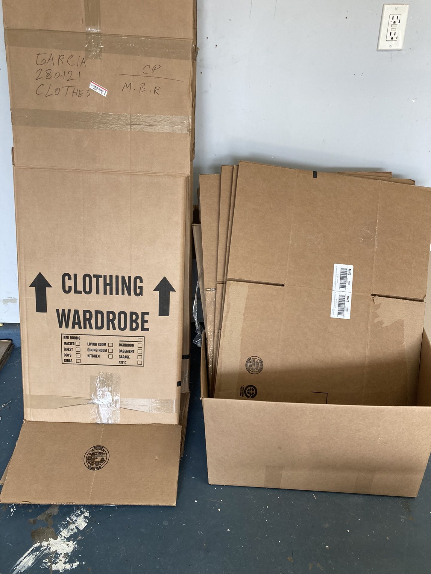 Free Moving Boxes - (pending Pick Up )