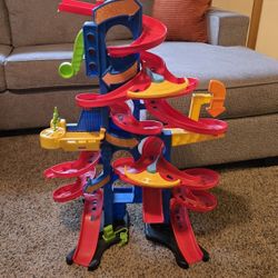 Fisher-Price Little People 3-Foot Skyway with 1 Wheelie