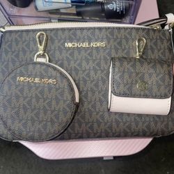 Micheal Kors 