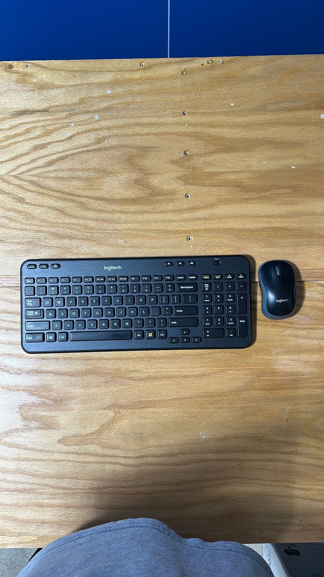 Logitech Wireless Keyboard And Mouse 