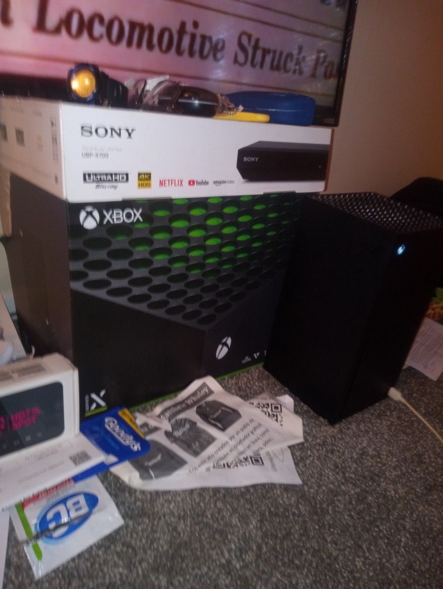 Selling a SONY Ultra HD Blu Ray Player for half price BRAND NEW