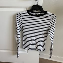 $5 for Juniors Black Stripe Long Sleeve Top size Small