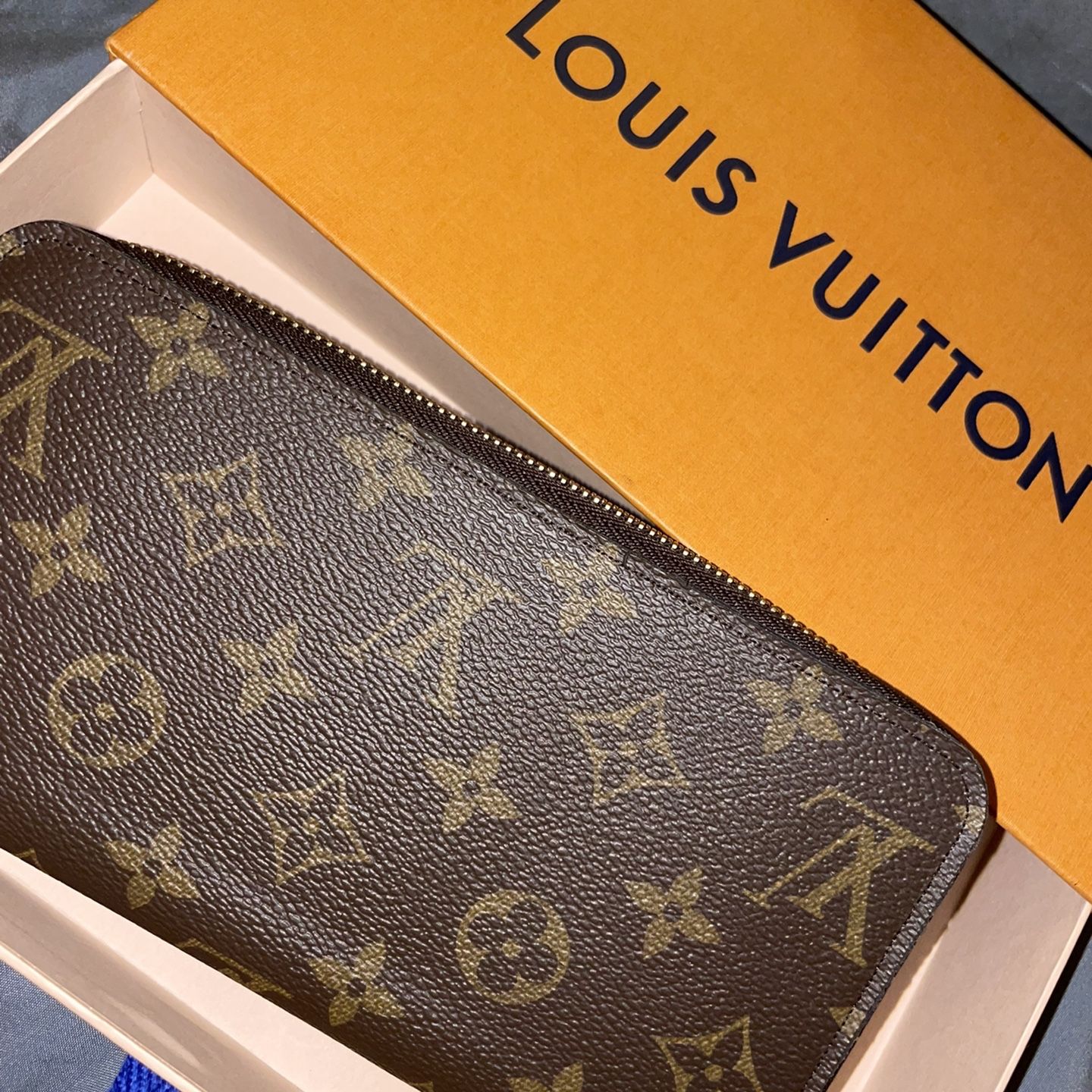 LOUIS VUITTON SLENDER ID WALLET, TAIGA LEATHER, #M64005 for Sale in  Antioch, CA - OfferUp