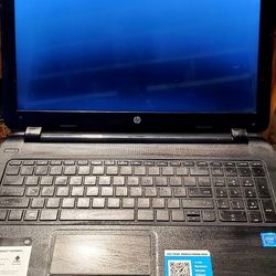 HP 15-f271wm 15.6 Laptop PC -Intel Pentium N3540 Processor / 4GB Memory / 1 Tb HD / DVD±RW/CD-RW / HD Webcam /Windows 10 Home


