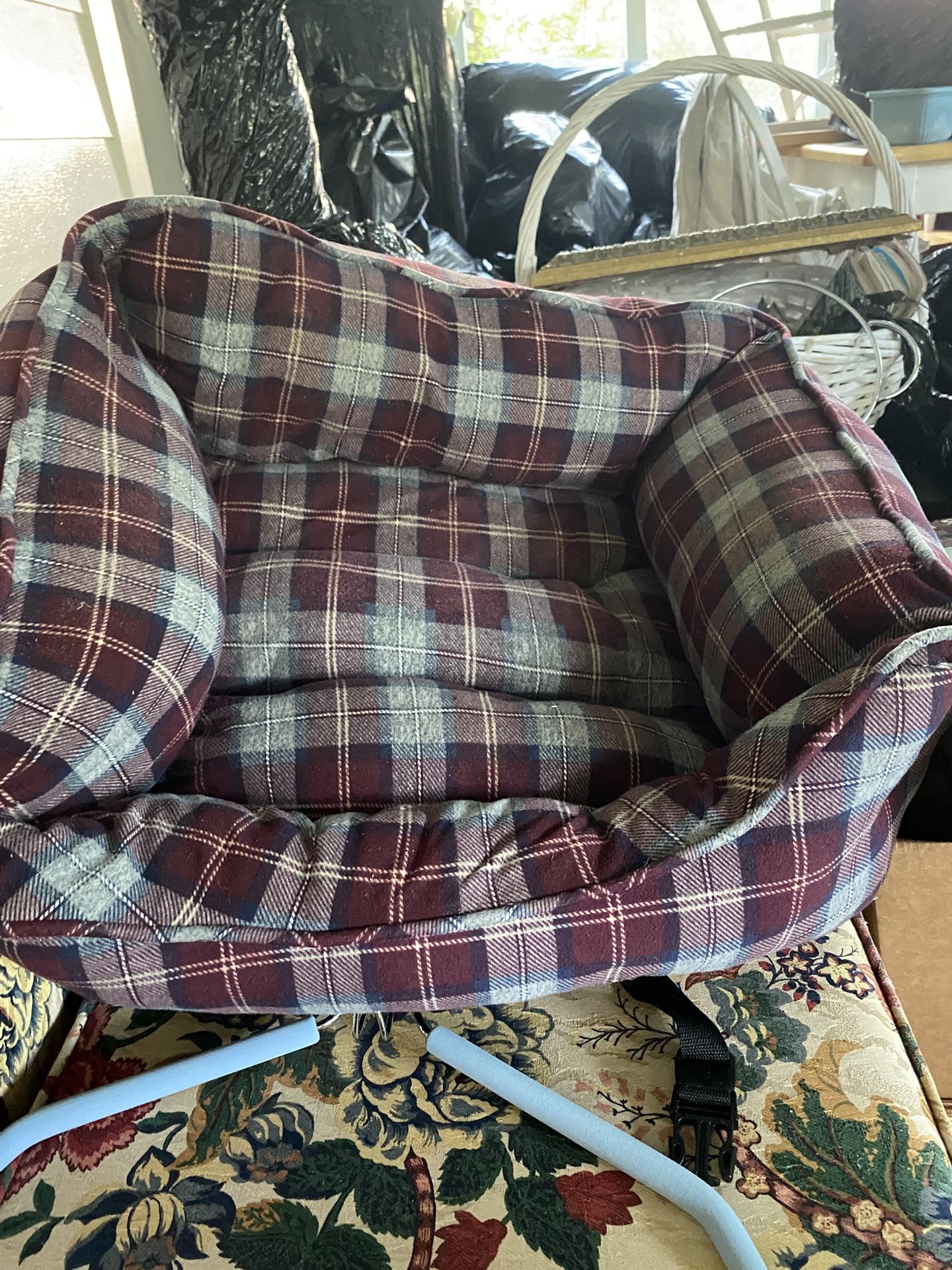 Small dog bed