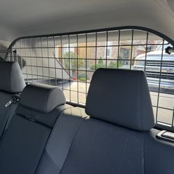 RAV4 Dog / Cargo Barrier 
