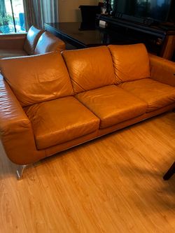 2 Leather Sofas 2 seats and 3 seats