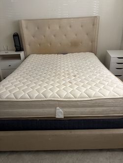 Free queen size bed