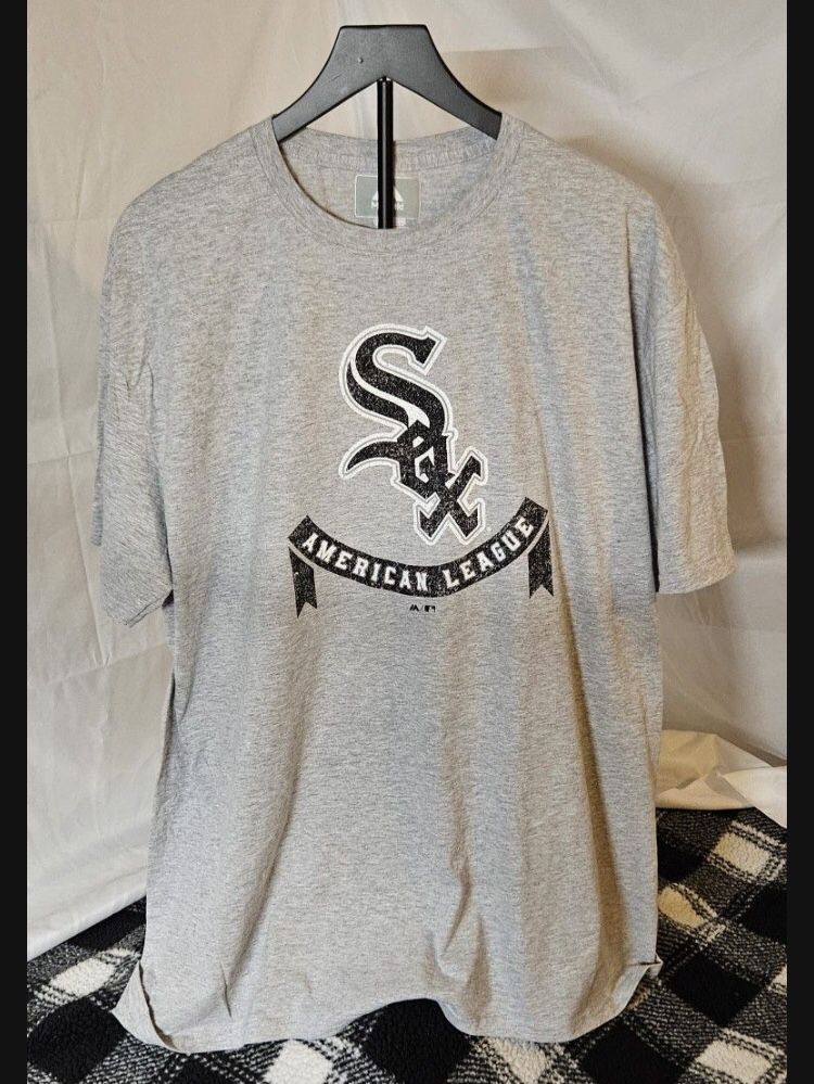 Chicago White Sox MLB True Fan Men's Crew Neck Short Sleeve T-Shirt by Majestic
