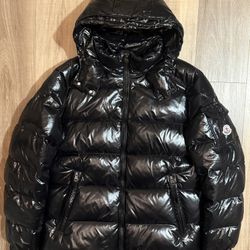 MONCLER Size M/L/XL