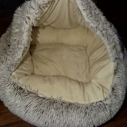 Cat  or dog Bed Cave Round Plush Fluffy Hooded Self Warming 