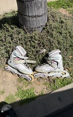 Size 8 Women’s Rollerblades