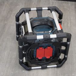 Bosch job site radio.