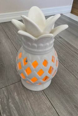 Ceramic lighted pineapple
