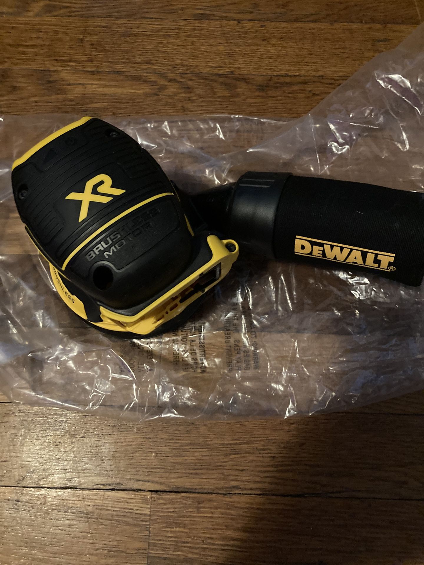 BRAND NEW Dewalt XR Orbital Palm Sander NEVER USED