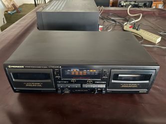 Pioneer CT-W205R cassette player