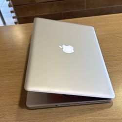 Apple MacBook Pro 13” i5/8GB/256GB SSD $140 
