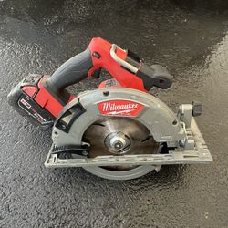 Milwaukee M18 Circular Saw 7 1/4” (LEFT HANDED) Battery Is Free When You Purchase The Tool