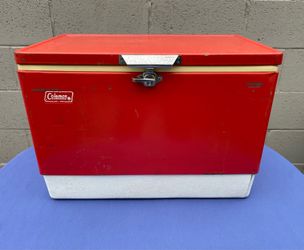 VTG 1979 Red Coleman Cooler Metal LARGE Ice Chest 22.5”L x13.5”D x15.5”H USA