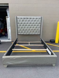 Queen bed