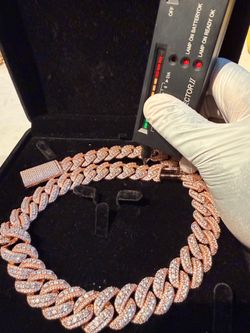Rose gold Cuban link necklace  pass diamond tester
