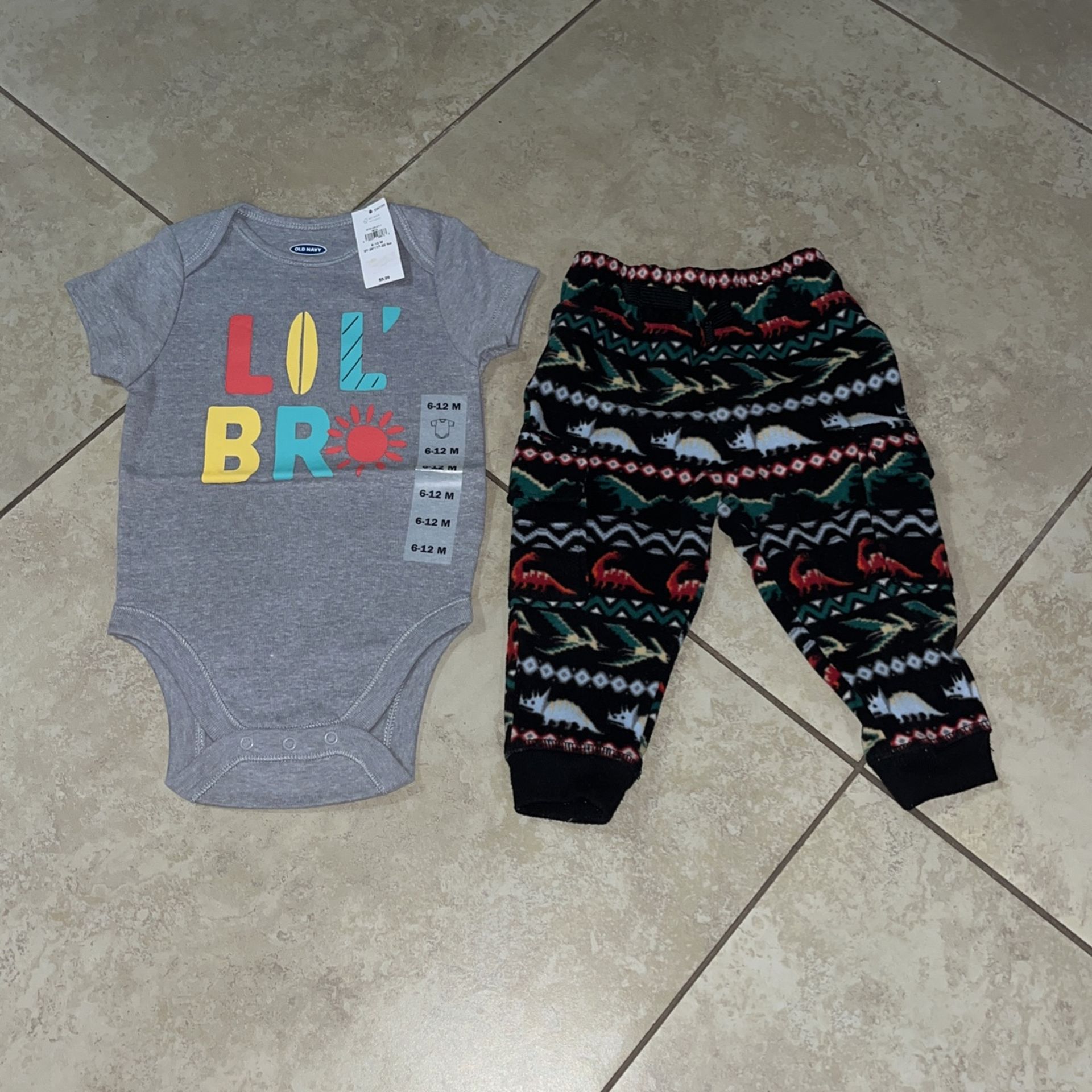 Baby Boy’s Garanimals Dinosaur Jogger Pants and Old Navy Onesie, Size 6-12 Months, 12 Months