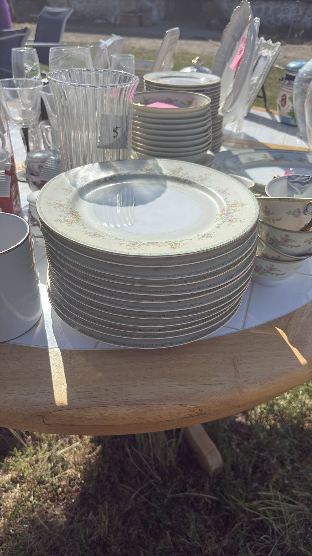 Fine green flower china