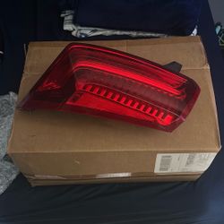 Cadillac Cts 2018 Driver Side Tail Light