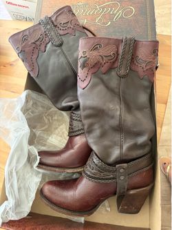 Women’s Leather cowgirl boots