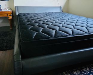 Queen bed with Nectar mattress