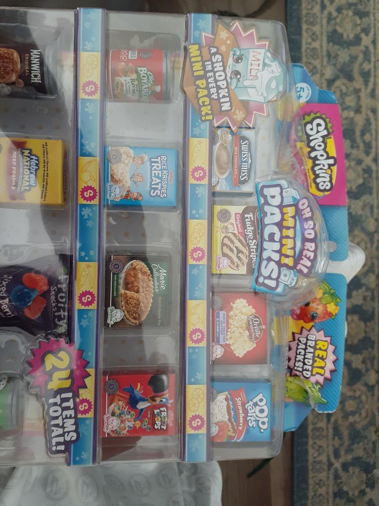 Shopkins Oh So Real - National Brands Real Shopper Pack