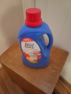 Ultra Final Touch Concentrated Fabric Softener