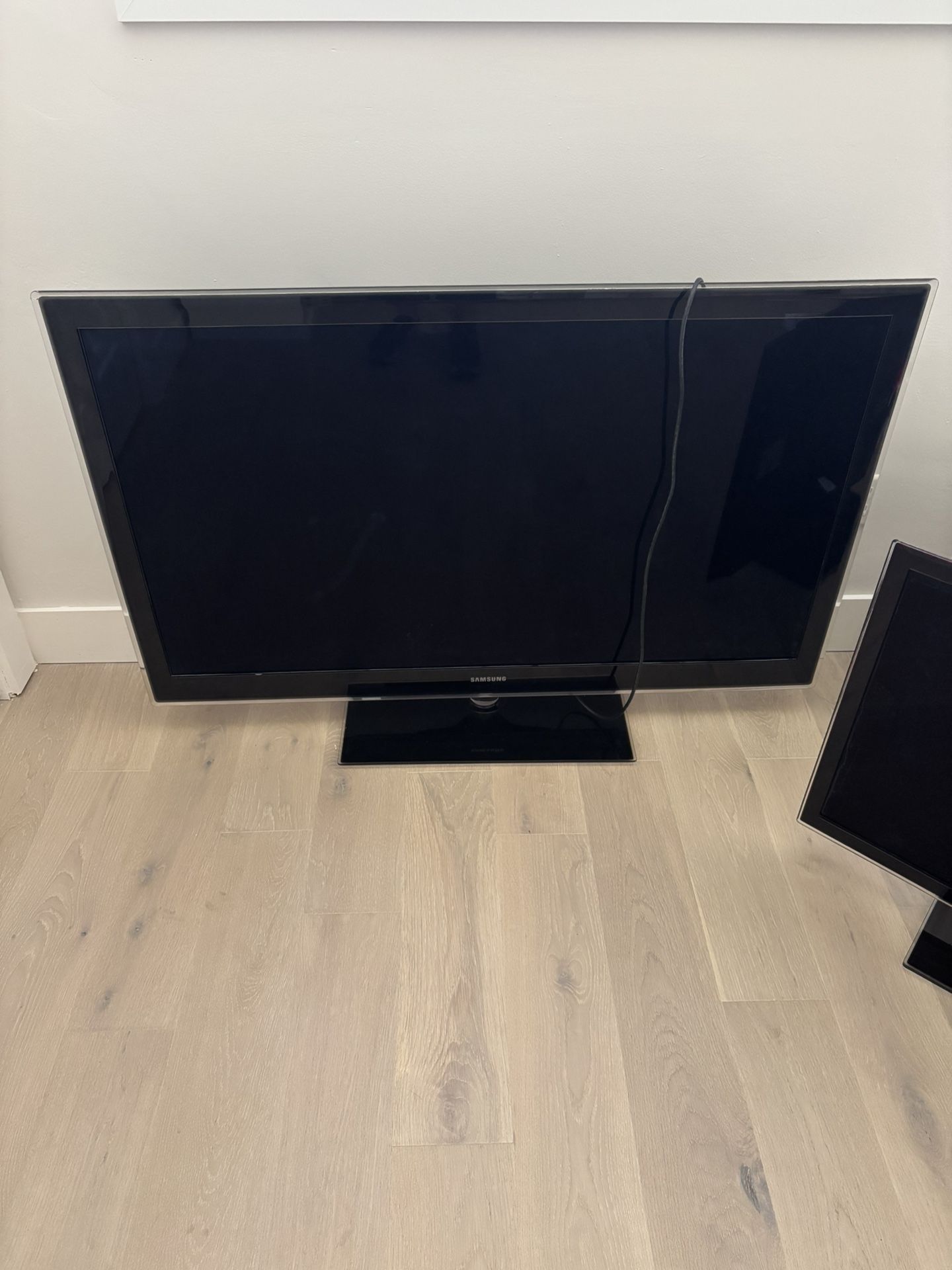 Samsung (2) TV’s