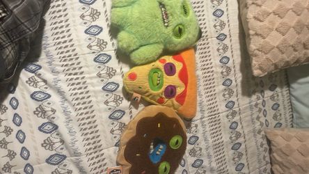 Food fugglers and baddie fuggler